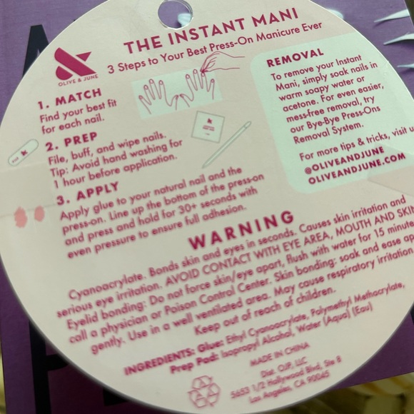 📚💅🏽All Your Perfects by Colleen Hoover with matching nail set - Picture 7 of 8